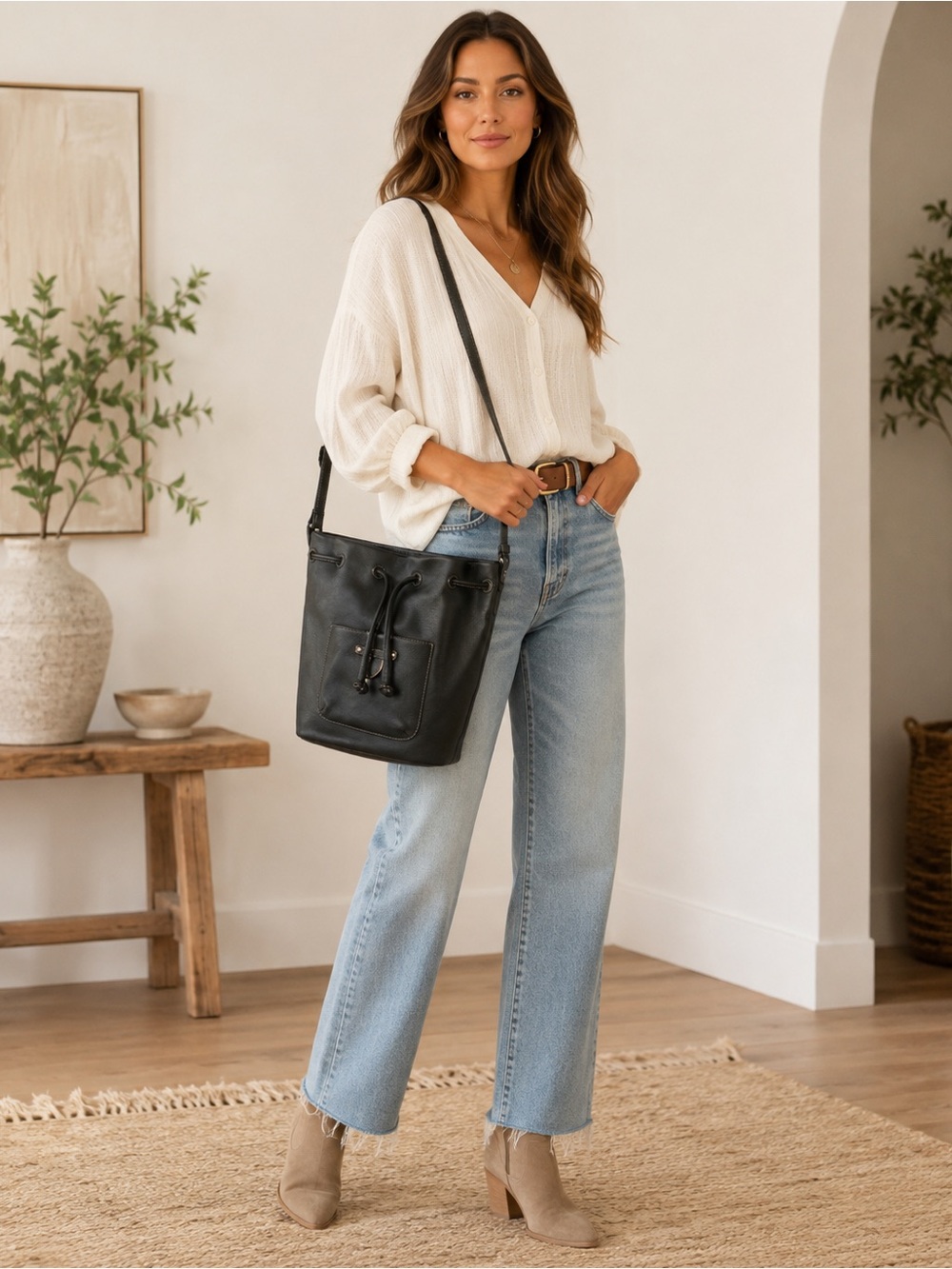 Frye Black Leather Drawstring Bucket Bag Shoulder Crossbody Purse